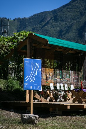 Where on earth do we belong # School of Verticality, Chapter 1: Weaving Garden Biographies, Bolzano, September 2018. A field research by Sophie Krier for Lungomare. Photo Jörg Oschmann.