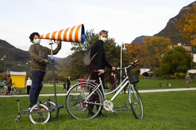 Co-Carts, test-ride, October 2020, a project by orizzontale. Courtesy Lungomare. Image by Giulia Faccin
